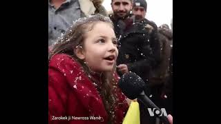 Newroz Kutlamasına Katılan Küçük Kızın Güzel Kürtçe Konuşması Hayran Bıraktı #Shorts