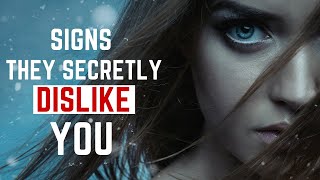 7 Signs Someone Secretly Dislikes You! || Gracely Inspired