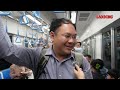 Đông kín người đi làm bằng metro số 1 ngày đầu tuần báo lao Động