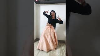 #dance #viral #shorts babu ji Zara dheere chalo