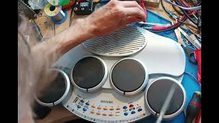 Circuit Bent Bontempi Drums by Psychiceyeclix #drums #drummachine #circuitbent #noise #glitch #beats