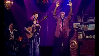 Archie Roach \u0026 Sara Storer - From Little Things (Big Things Grow) - Live on RocKwiz