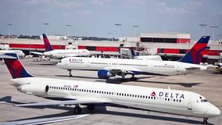 WATCH Milwaukee Man Gets Kicked Off Delta Flight After Getting Up to Use the Restroom