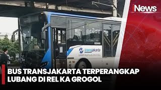 Viral Bus Transjakarta Tersangkut di Rel Kereta, Aksi Sigap Sopir Tuai Sorotan | iNews Room | 23/01