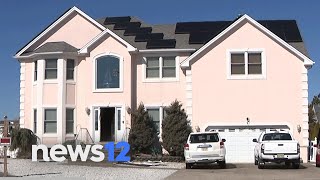 Shooter kills self after standoff in Berkeley Township; 2 neighbors in critical condition | News 12