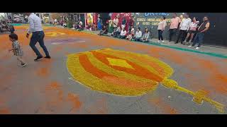 Calles adornadas con aserrín pintado  en honor a la virgen del Rosario  Poncitlán Jalisco 2024