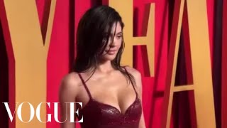 Kylie & Kendall Jenner Arrive at the Vanity Fair Oscar Party