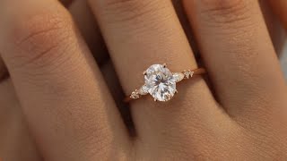 MollyJewelryUS Oval Moissanite Engagement Ring