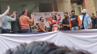Varun Dhawan, Shraddha Kapoor & Street Dancer 3 Team At Amity University Noida #StreetDancer3 #Amity