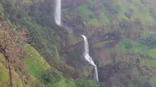 VAJRAI FALLS IN SATARA NEAR KASS PLATAEU  MAHARASTRA-DR.S.GURUSHANTHAPPA \u0026RUDRESH