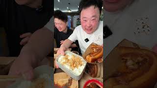 师傅领我吃著名扒肉店嘎嘎的！#抖音美食推荐官 #美食推存官 #美食分享 #吃货日常 #地方特色美食