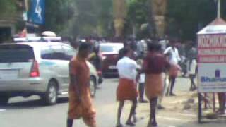 parapookavu pooram  2010.mp4