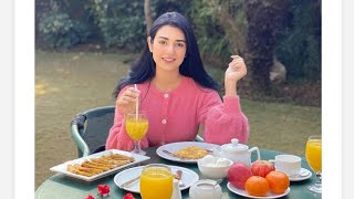 sara khan ke skin ka ky raz h wo diet me ky khati h