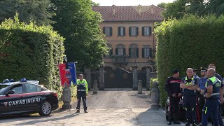 LIVE Silvio Berlusconi è morto. Le immagini in diretta dal San Raffaele e da Arcore: diretta video