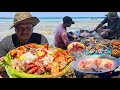 Yummy! Catch Seafood Cooking and eating - Makan hasil buruan di tepi Pantai 🦑🐙🦀🐟🐌