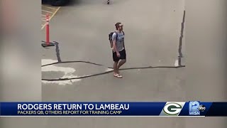 Aaron Rodgers returns to Lambeau