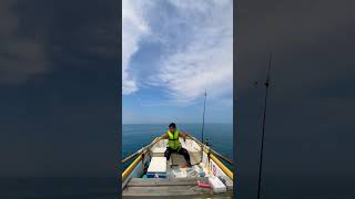 手漕ぎボートで釣り🎣（噴火湾、黄金マリン）