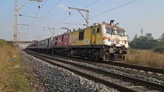 Daund To Indore SF Express... 22943  With Fortune Chakki Fresh Atta Ads...