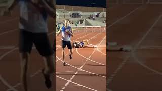 Sprinter finishes with superman dive 🦸‍♂️#shorts