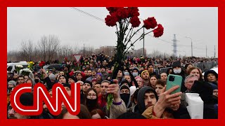 Thousands gather for Navalny's Moscow funeral amid fears of arrest