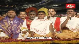 Vedapatanam by Vedic Pandits at 16th Day Bhakthi TV Koti Deepothsavam 2015