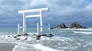 福岡糸島　海の中の美しい白い鳥居