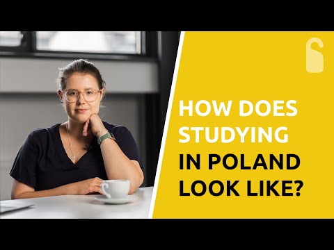 What type of education system does Poland have?