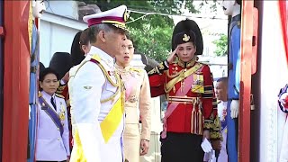 สมเด็จพระเจ้าอยู่หัว ถวายผ้าพระกฐิน ประจำปี ๒๕๖๑ ณ วัดราชบพิธฯ และวัดพระเชตุพนฯ