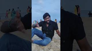 பீச்ல வீடு கட்டுனா இதுதான் நிலைமை 🤣 | vickyversion2.0 | #comedy #funny #beach #youtubeshorts