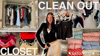 full CLOSET CLEANOUT for 2026: decluttering + organizing my clothes