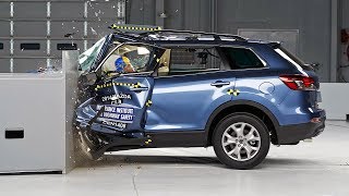 2014 Mazda CX-9 driver-side small overlap IIHS crash test