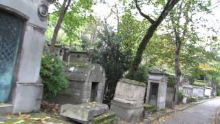 Walk to Jim Morrison's Grave at Père Lachaise Cemetery in Paris On a cloudy day 2
