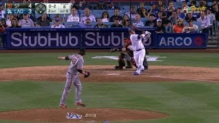 SF@LAD: Okert strikes out Grandal in the 8th inning