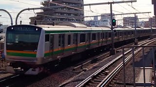 JR東日本E233系3000番台U220編成+JR東日本E233系3000番台U519編成が上野東京ライン宇都宮線直通小金井行きとして赤羽駅4番線に入線到着停車(1576E)2023/12/30