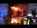 [BALKON IM VOLLBRAND - FLAMMEN DROHEN ÜBERZUGREIFEN] - Feuerwehr Düsseldorf -[FEUER & RAUCH]-