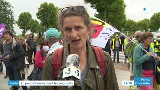 Manifestation des soignants à Poitiers qui demandent plus de moyens pour l'hôpital public