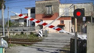 Spoorwegovergang Scafati (I) // Railroad crossing // Passaggio a livello