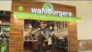 Wahlburgers To Feed First Responders