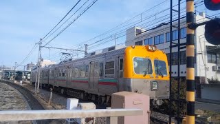 【上毛線第1号踏切道】上毛電鉄の上毛電気鉄道700型電車（オレンジ色。元京王3000系）中央前橋駅を発車。広瀬川と桃井橋（群馬県旅行）Jomo Electric Railway JAPAN TRAIN