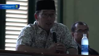 160130 Memberikan Materi Kepemimpinan acara LDKS SMA Negeri 3 Bandung