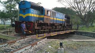 Kankesanturai turn table,Sri Lanka Railways  M10A 941 /WDM3D