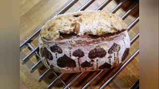 Jednoduchy kvaskovy chlieb pre zaciatocnikov. (Easy sourdough bread)