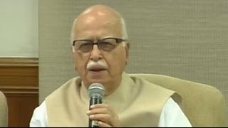 LK Advani showers praise on PM as 'Triple-century scorer'