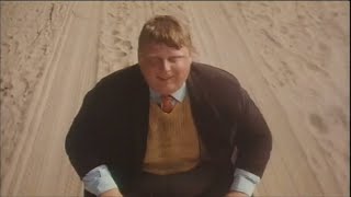 Theo van Gogh in De Noorderlingen (1992)