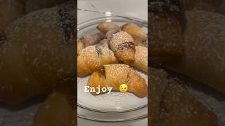 Nutella Crescents Rolls 🥐 #simplebaking #bakingshorts #pillsbury #nutella #nutellarecipes