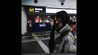 13112021张钧甯 路过人间 爱都有期限 Zhang junning Beijing Airport