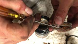 Rebuilding a bobcat 753 lift ram