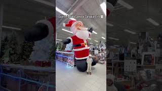 Giant Inflatable Santa at Canadian Tire 🎅🏻 #inflatable #santa #canadiantire #canada #kids