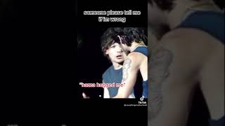 Louis telling Zayn that he hugged and kissed Harry