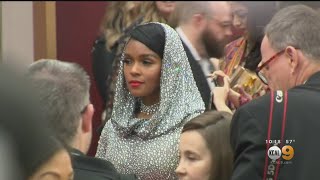 Stars Stun On Oscars Red Carpet